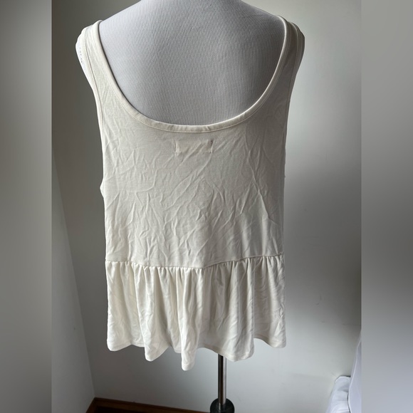 LUCKY BRAND top - Picture 4 of 8